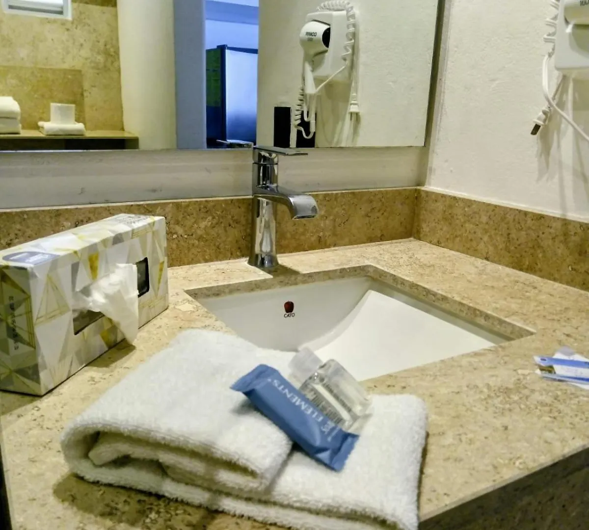 Hotel Calypso Cancun