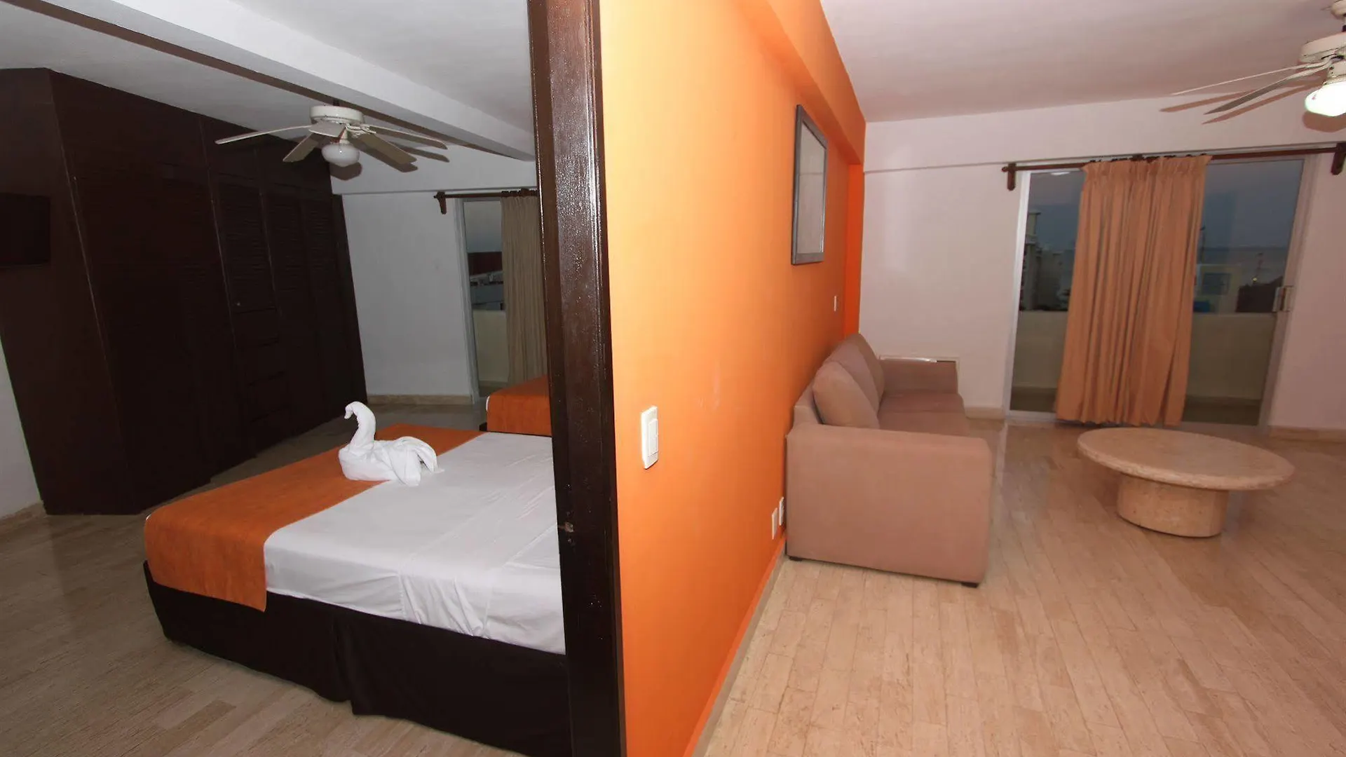 Hotel Calypso Cancún