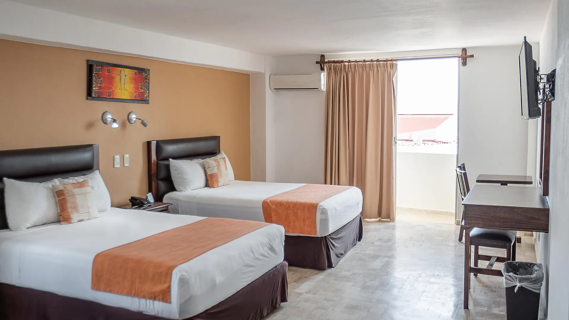 Hotel Calypso Cancún 3*,